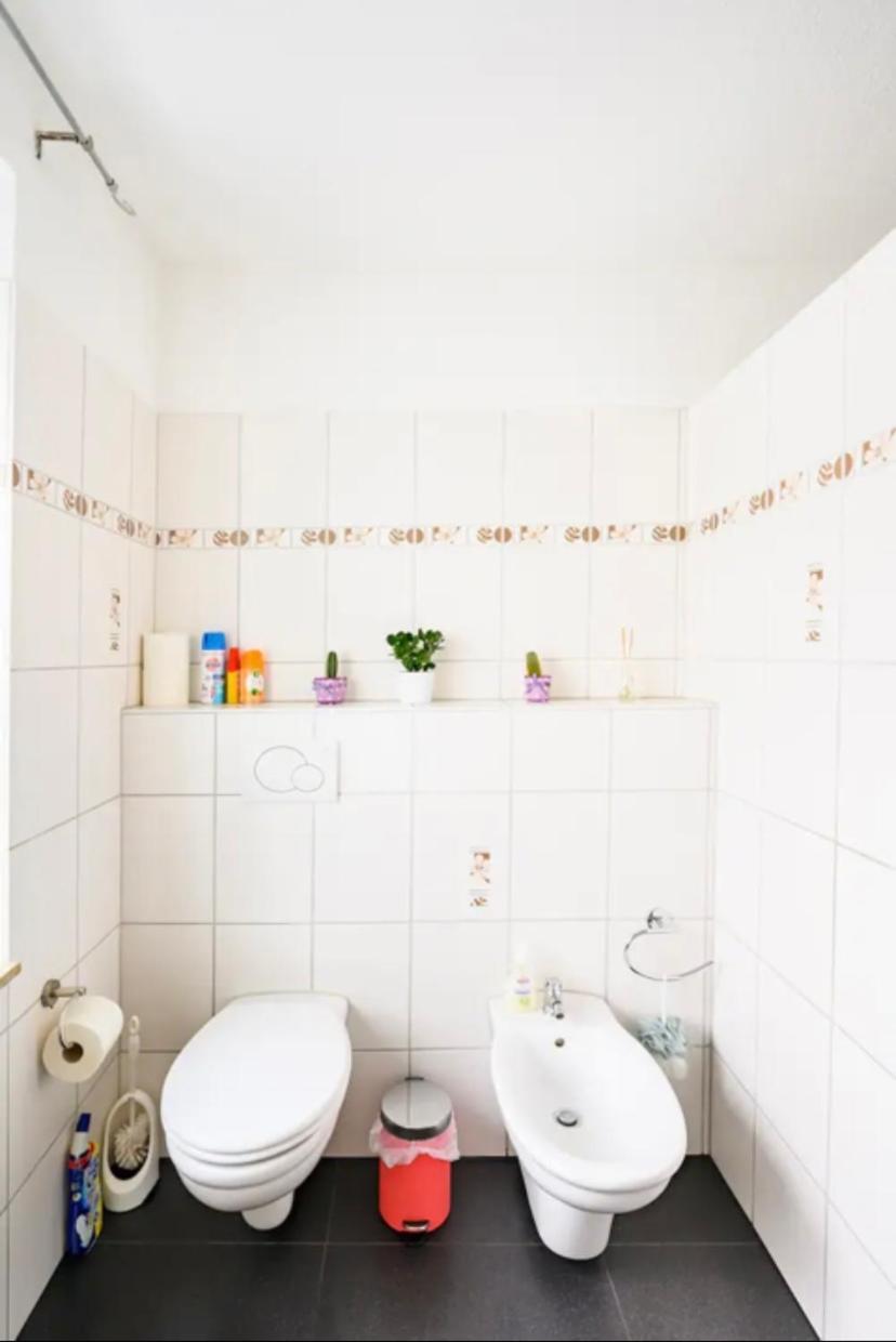 Guenstige Zimmer-Unterkunft Zimmer Mit Gemeinschaftsbad Lörrach Exterior foto